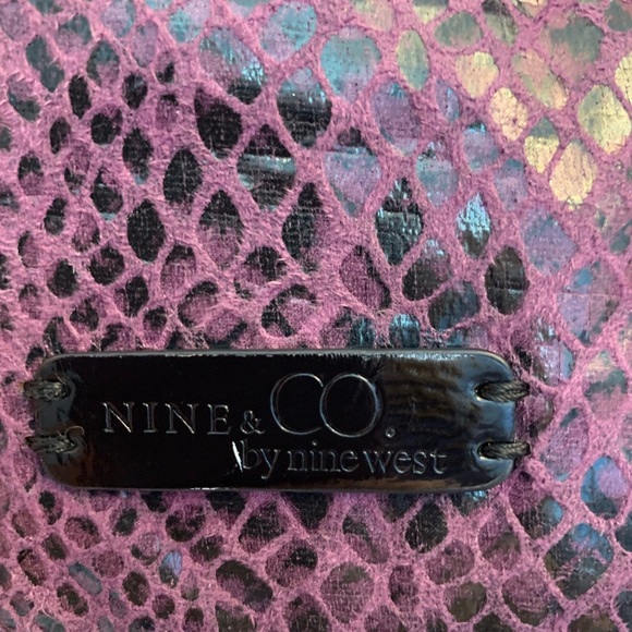 Nine and Company by Nine West Purple and Black Shoulder Purse - Picture 7 of 10